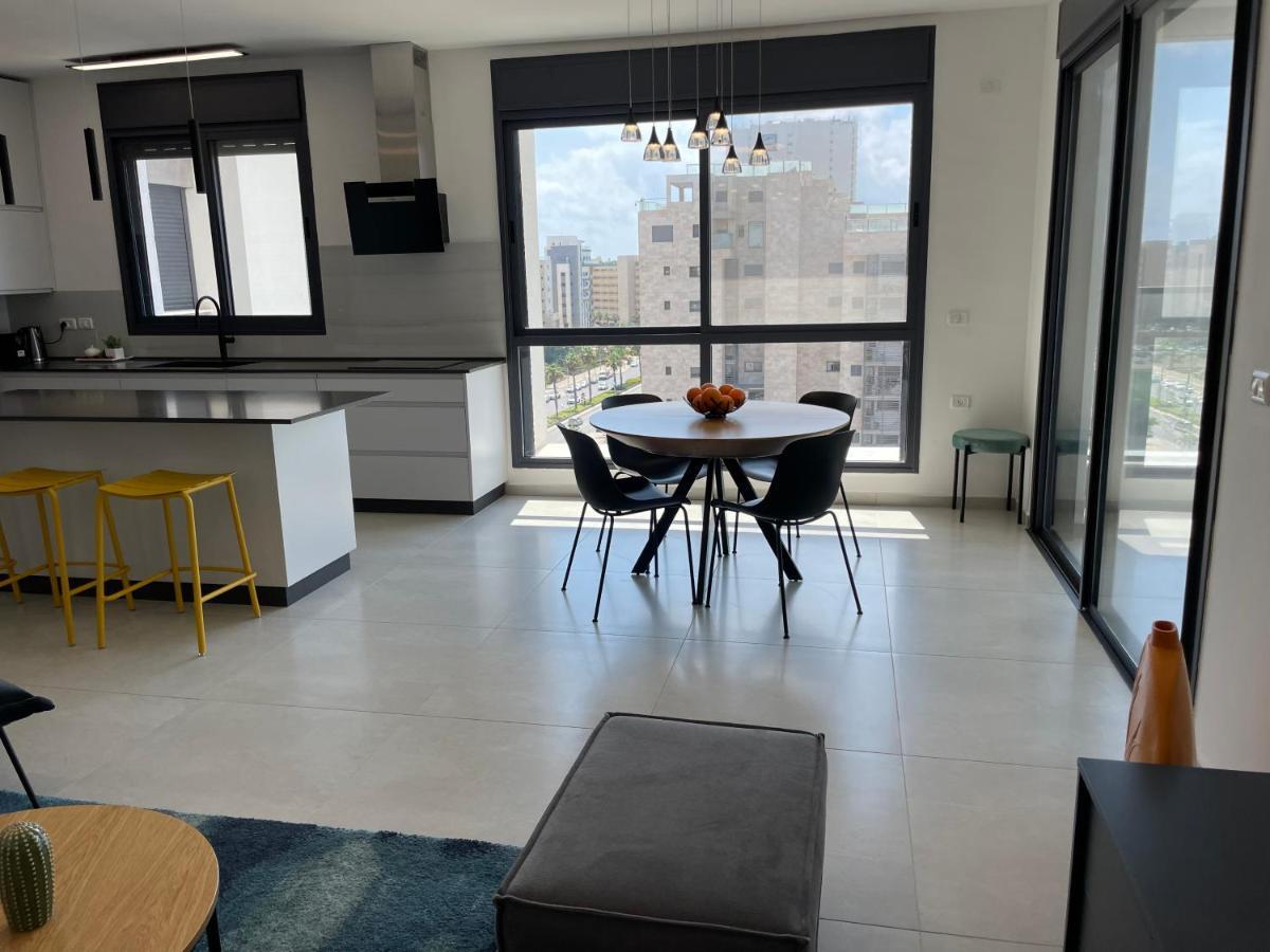 #דירת יוקרה על הים Sunset Beach Apartment# Givat Olga Exterior photo